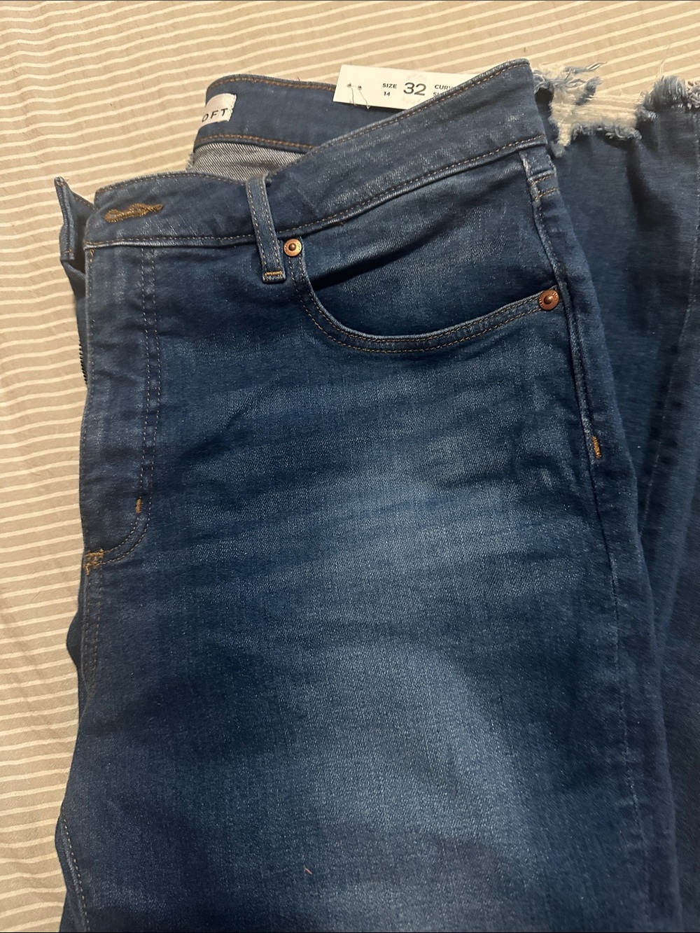 LOFT women skinny crop Jeans in Dark Blue Wash